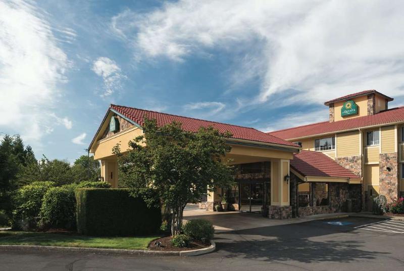 هتل Best Western Plus Parkway Inn