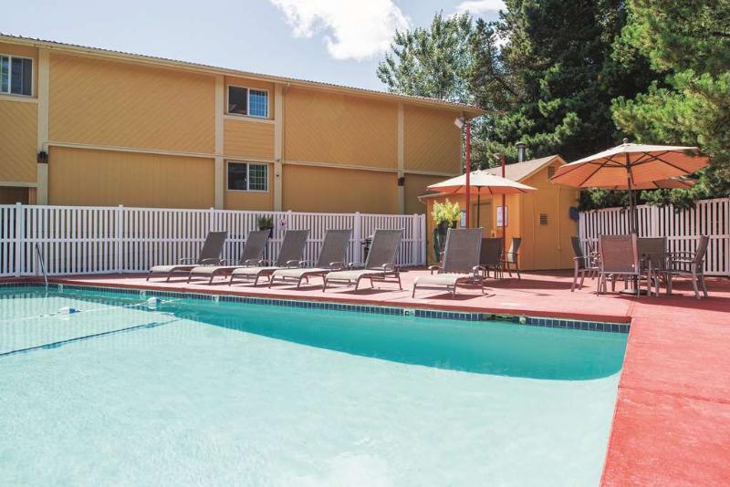 هتل Best Western Plus Parkway Inn