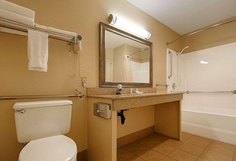 בית מלון כפרי Best Western Plus Pleasanton Inn
