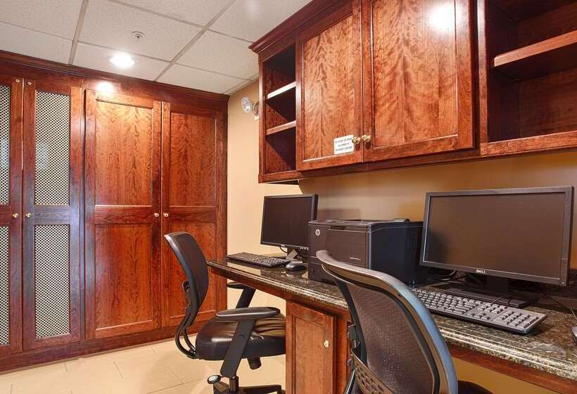 هتل Best Western Plus The Inn At Sharon/foxboro