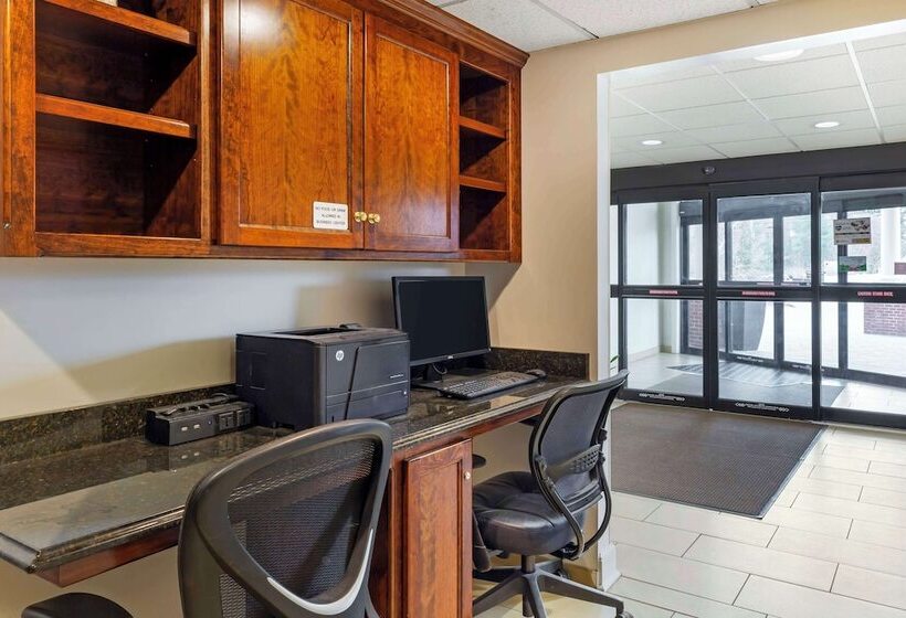 هتل Best Western Plus The Inn At Sharon/foxboro