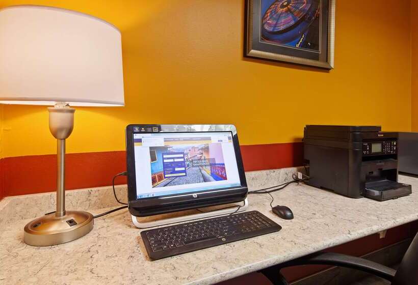 酒店 Best Western The Inn At The Fairgrounds