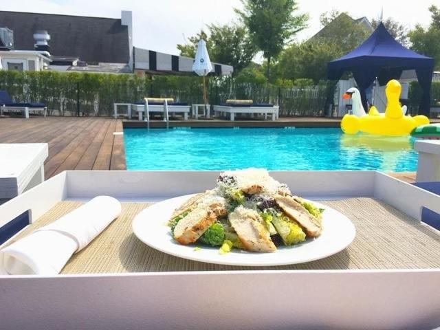 בית מלון כפרי Capri Southampton