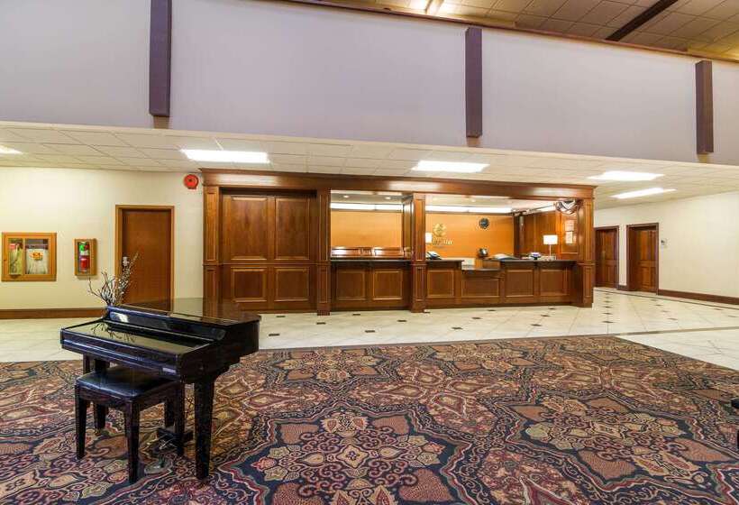 Clarion Hotel Convention Center