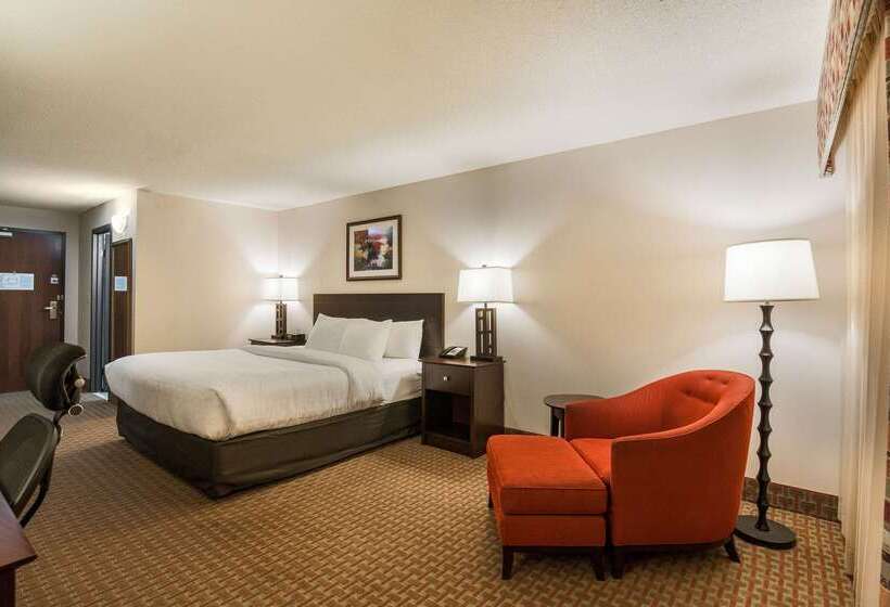 Clarion Hotel Convention Center