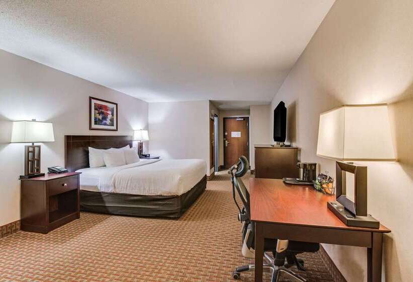 Clarion Hotel Convention Center