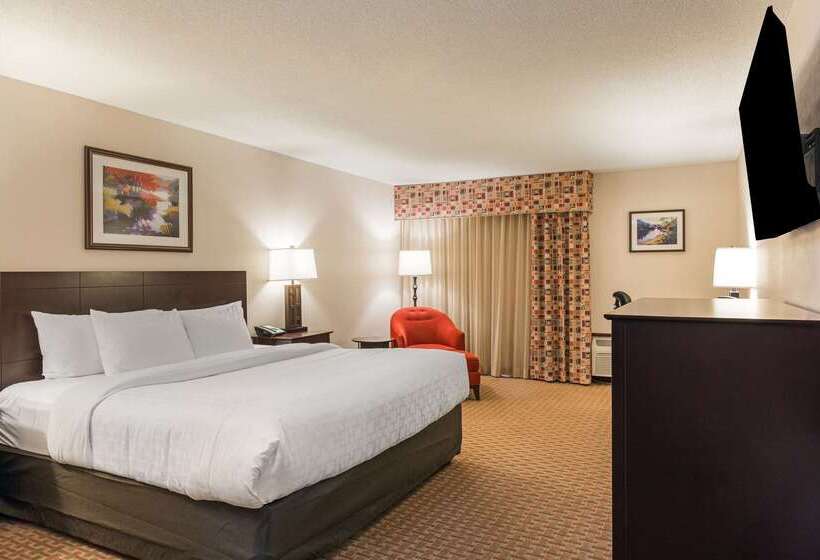 Clarion Hotel Convention Center