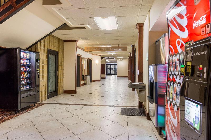 Clarion Hotel Convention Center