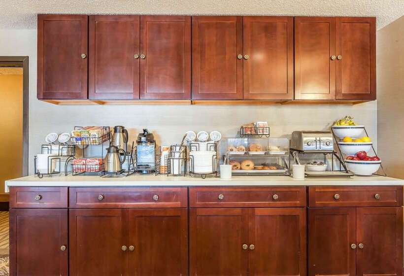 ホテル Comfort Inn  Hall Of Fame