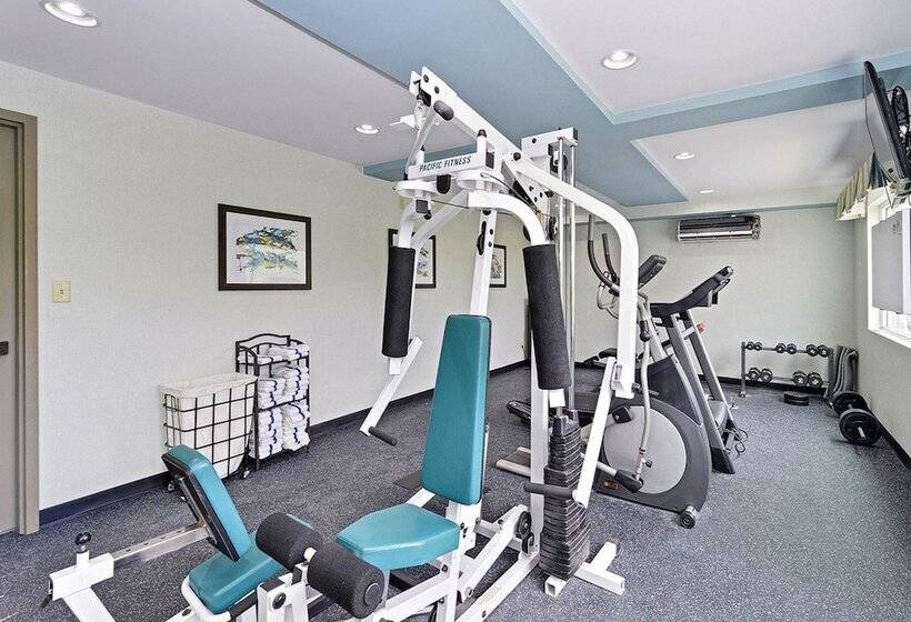 هتل Comfort Inn & Suites Springfield I55