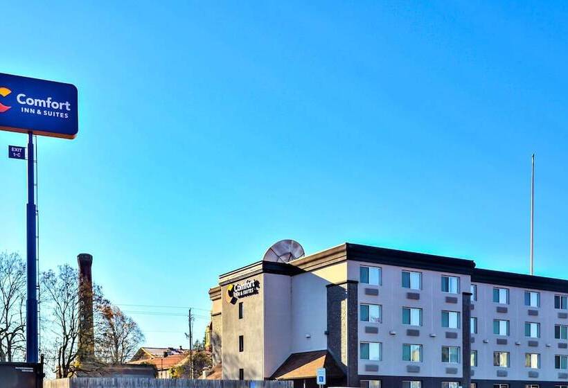 ホテル Comfort Inn & Suites Vancouver Downtown City Center