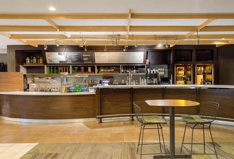 فندق Courtyard Rockaway Mount Arlington