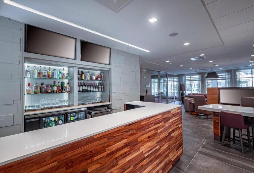 酒店 Courtyard By Marriott Toledo West