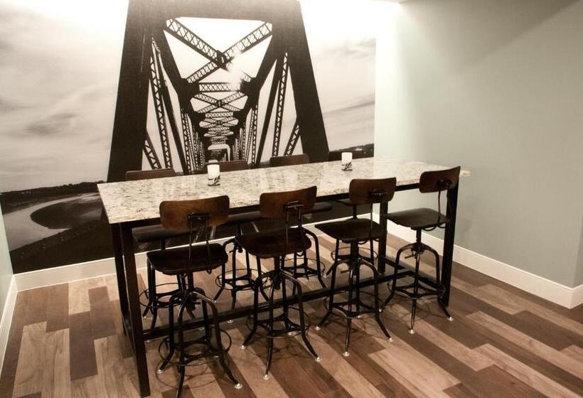 Crowne Plaza Hotel And Suites Pittsburgh South, An Ihg