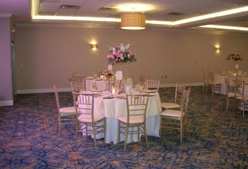 Crowne Plaza Hotel And Suites Pittsburgh South, An Ihg