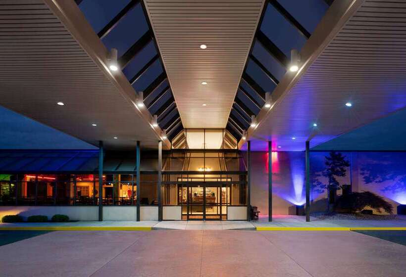 Days Hotel By Wyndham Allentown Airport / Lehigh Valley