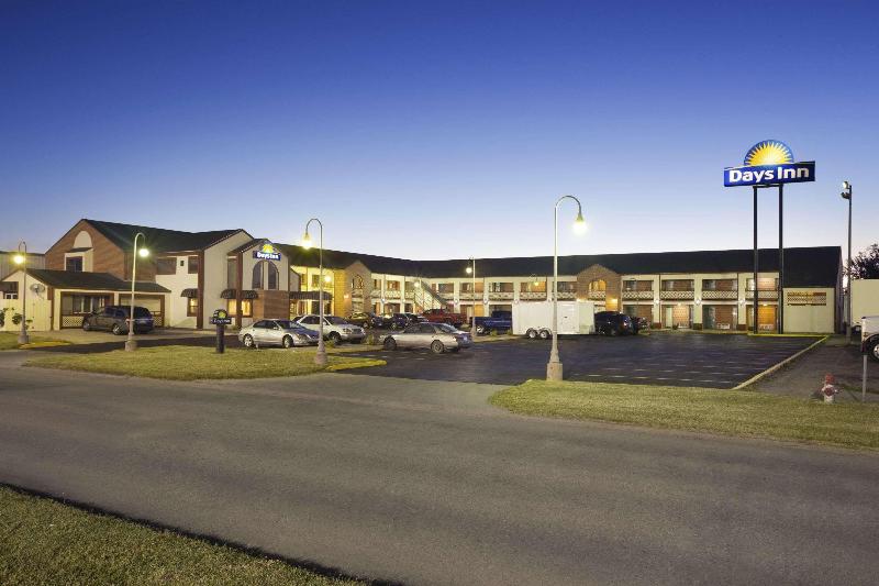 酒店 Days Inn By Wyndham Wichita West Near Airport