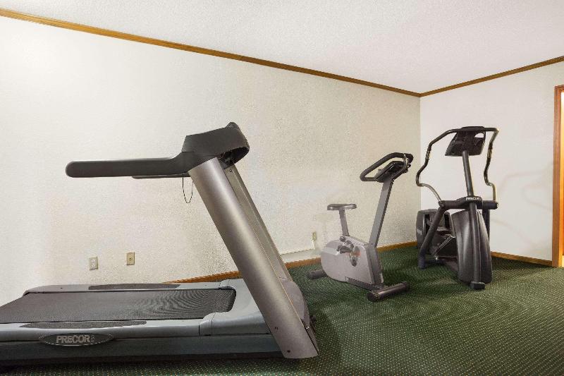 酒店 Days Inn By Wyndham Wichita West Near Airport