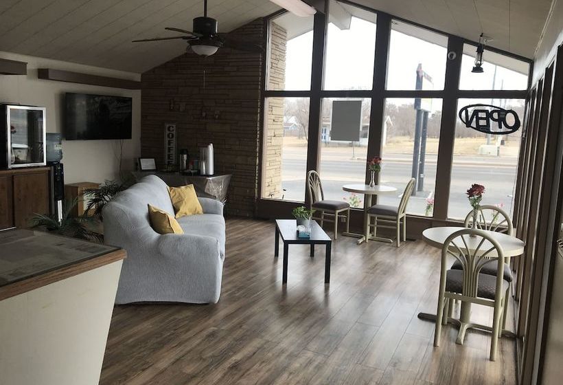 فندق Dj Main Street View Inn & Suites