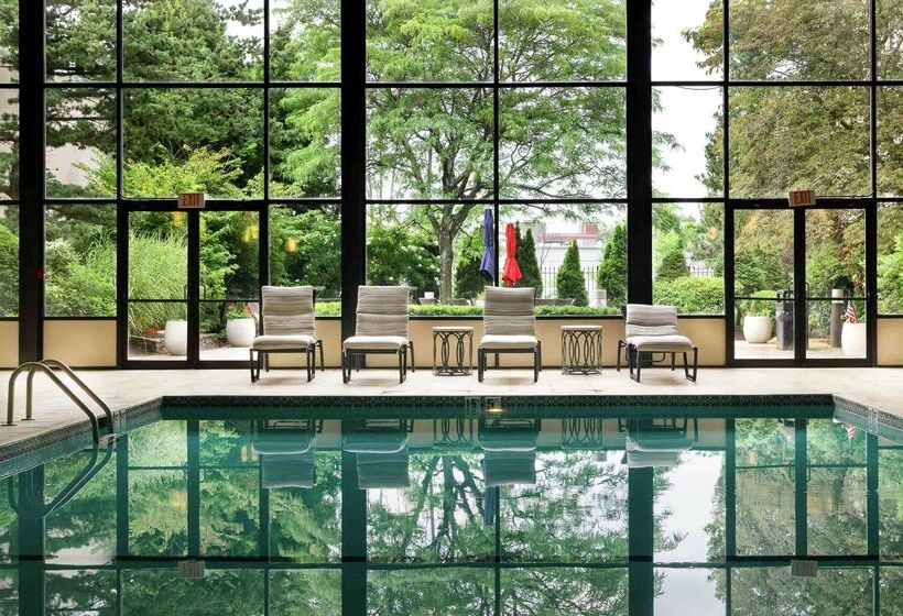 فندق Doubletree By Hilton  Boston  Milford