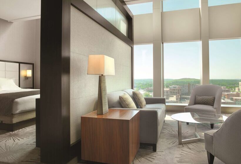 Отель Doubletree By Hilton  Cedar Rapids Convention Complex