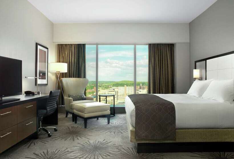 Отель Doubletree By Hilton  Cedar Rapids Convention Complex