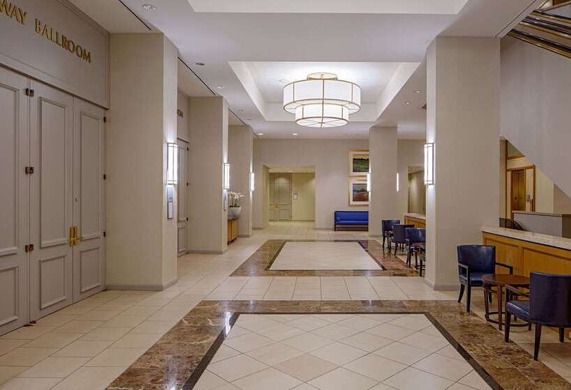 Doubletree By Hilton Hotel Houston   Greenway Plaza