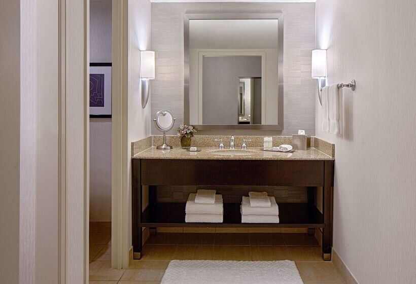 Doubletree By Hilton Hotel Houston   Greenway Plaza