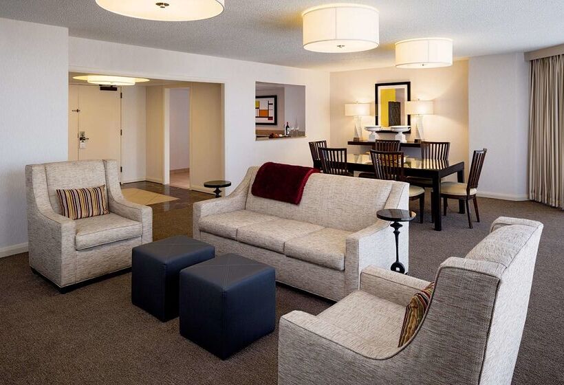 Doubletree By Hilton Hotel Houston   Greenway Plaza