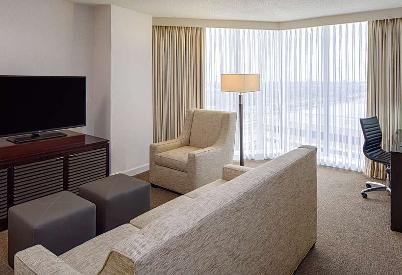 Doubletree By Hilton Hotel Houston   Greenway Plaza