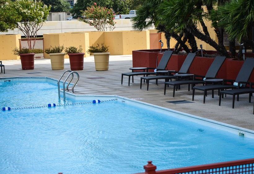 Doubletree By Hilton Hotel Houston   Greenway Plaza