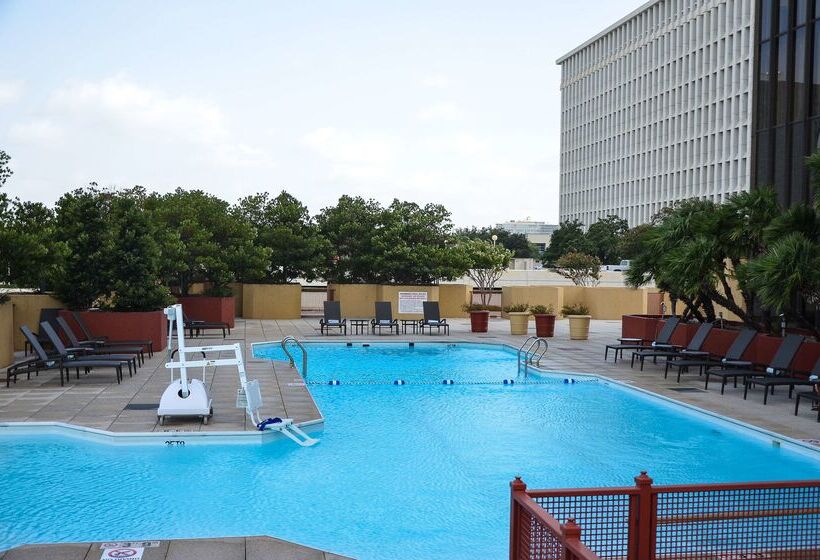 Doubletree By Hilton Hotel Houston   Greenway Plaza