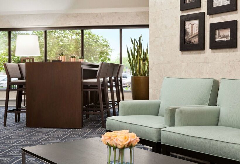 ホテル Doubletree By Hilton Minneapolis Park Place