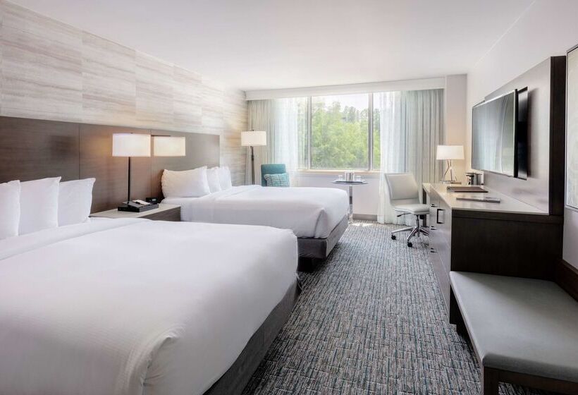 هتل Doubletree By Hilton Birmingham Perimeter Park