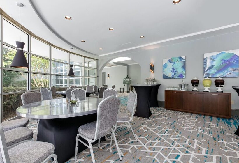 酒店 Doubletree By Hilton Birmingham Perimeter Park