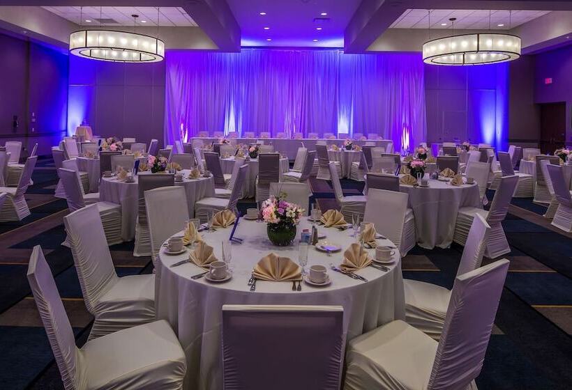 ホテル Doubletree By Hilton  Pittsburghcranberry