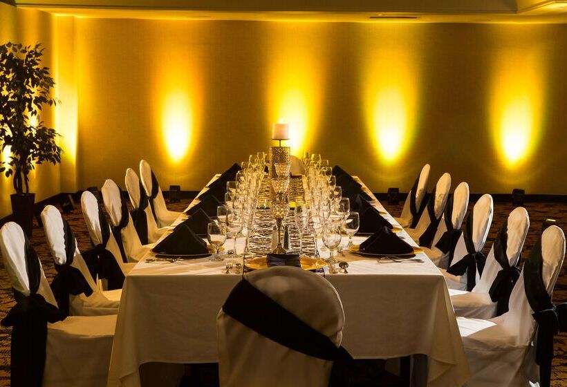 Doubletree By Hilton Hotel Portland