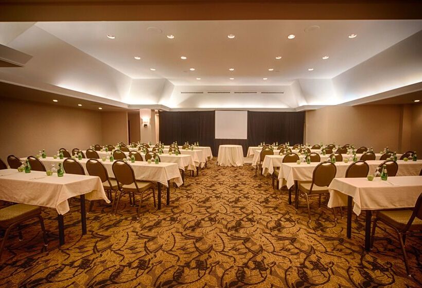 Doubletree By Hilton Hotel Portland