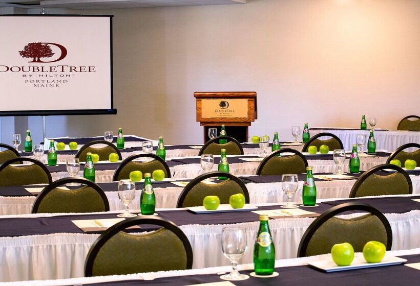 Doubletree By Hilton Hotel Portland
