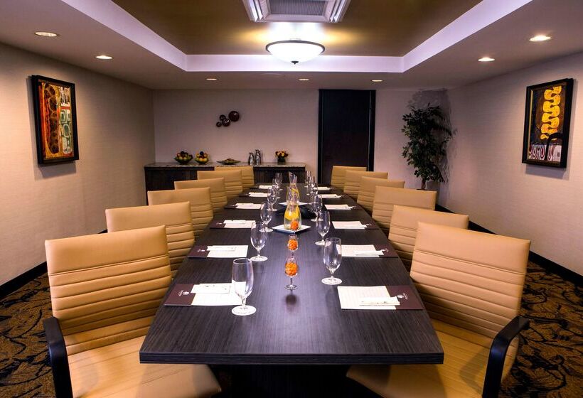 Doubletree By Hilton Hotel Portland