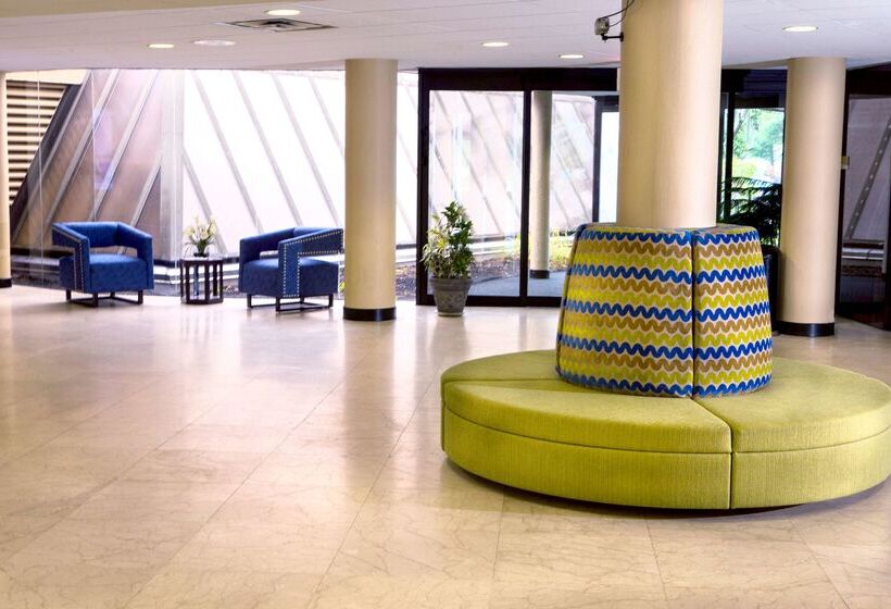 Doubletree By Hilton Hotel Portland