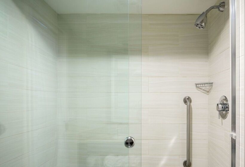 Doubletree By Hilton Hotel Portland