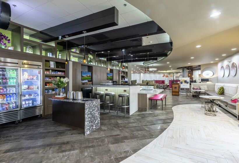 호텔 Doubletree By Hilton Winston Salem University