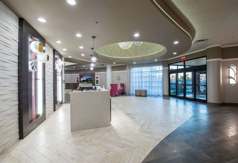 فندق Doubletree By Hilton Winston Salem University