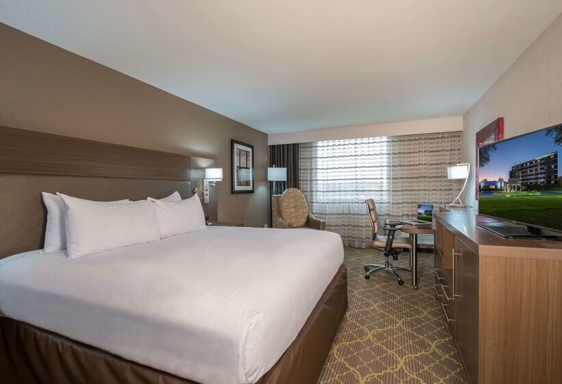 فندق Doubletree By Hilton Winston Salem University