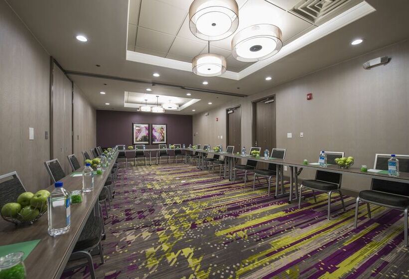 호텔 Doubletree By Hilton Winston Salem University