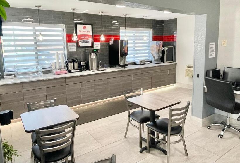 فندق Econo Lodge Cartersvilleemerson Lake Point