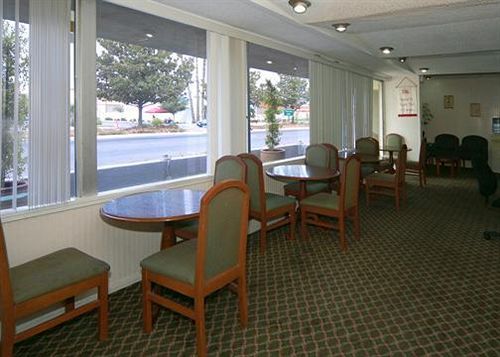 ホテル Sequoia Lodge