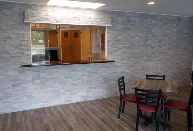 בית מלון כפרי Economy 7 Inn   Norfolk