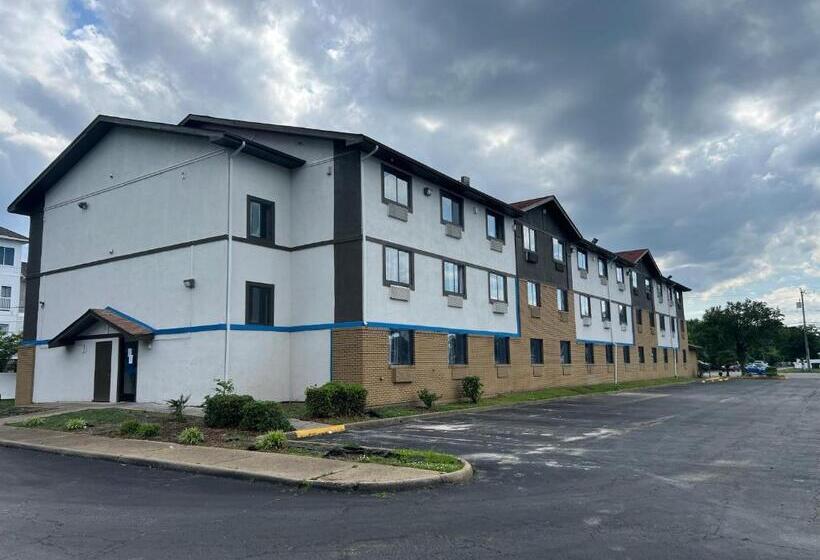 ホテル Economy 7 Inn   Norfolk